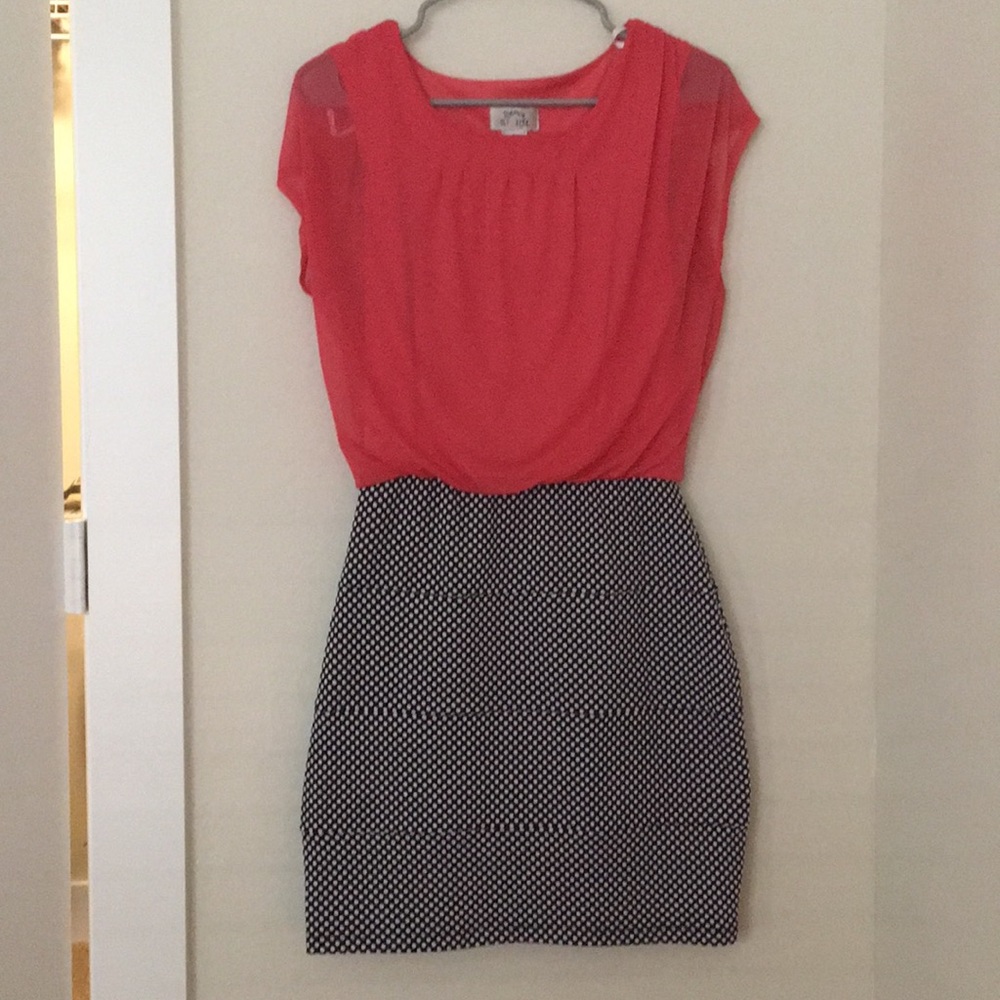 Cute two toned dress! Coral and polka dotted :)